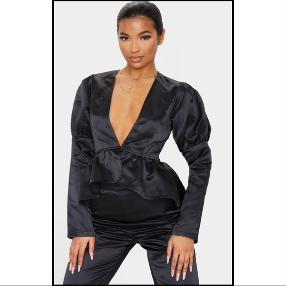 black puff sleeve peplum waist jacket - Picture 3 of 4